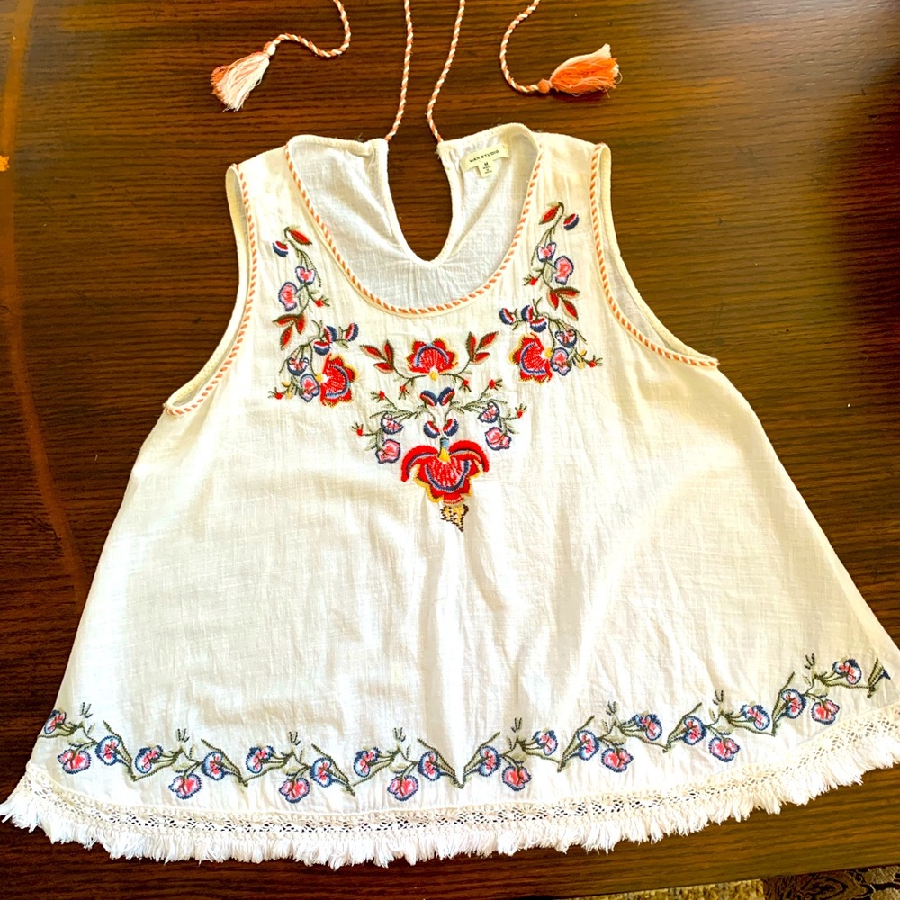 Max Studio Embroidered Sleeveless Top